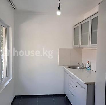 Аренда офисов: Аренда офисов, 90 м², В жилом комплексе, С отдельным сан узлом, С отдельной кухней, С отдельным входом — 8