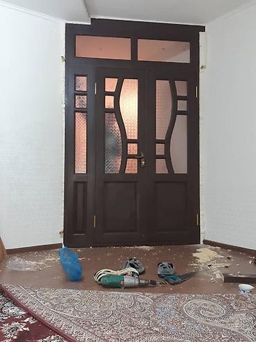 Двери для подъездов: Деревянные межкомнатные/входные двери с верхним световым фрамугом — 42