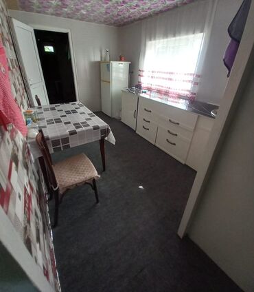 Həyət evləri və villaların satışı: Qiymət sondur. Əla yerləşmə: Heydər Əliyev küçəsi Yalama kəndinin — 15