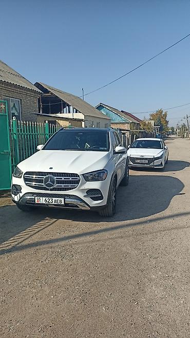 mers 210: Mercedes-Benz GLE-Class: 2024 г., 2 л, Автомат, Бензин, Кроссовер — 2