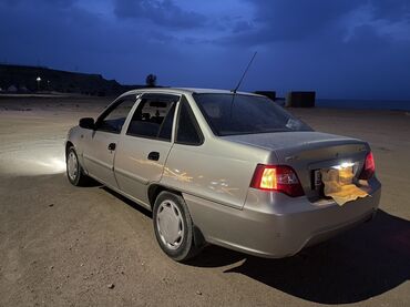 тайота camry: Daewoo Nexia: 2008 г., 1.6 л, Механика, Бензин, Седан