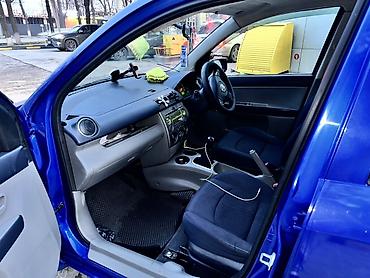 Mazda: Mazda Demio: 2003 г., 1.5 л, Механика, Бензин, Хэтчбэк — 6