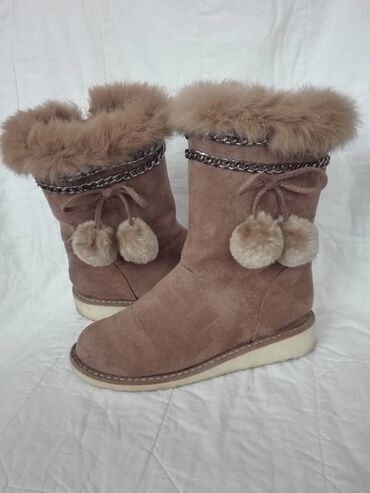 Ugg obuća: Ugg čizme, bоја - Braon, 38 — 12
