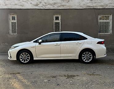сиденье на рекс: Toyota Corolla: 2022 г., 1.8 л, Вариатор, Гибрид, Седан — 3
