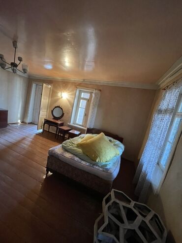 Həyət evləri və villaların satışı: Goygol rayonu Awigli kendi 1 ci perevaldan 50 metr awagi. Ev 2 — 11