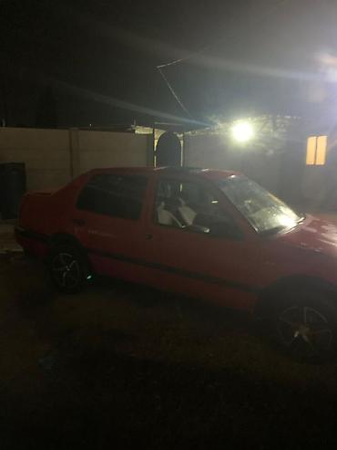 Продажа авто: Volkswagen Vento: 1993 г., Седан — 2