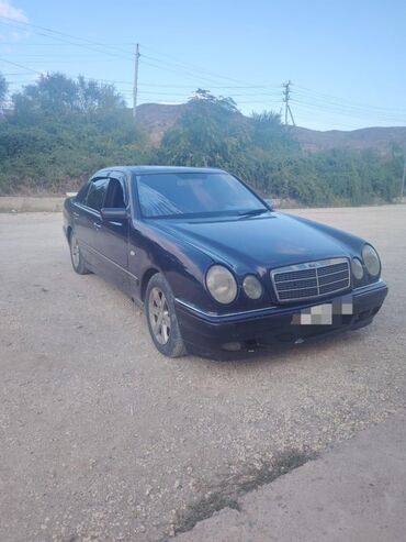 mersedes qapi: Mercedes-Benz E-Class: 2.2 l | 1999 il Sedan