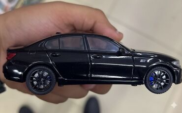 Avtomobil modelləri: Leksus sedan modelinin metal die-cast oyuncaq maketi - Korpus: metal — 26