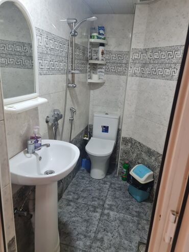 Günlük kirayə mənzillər: 3 otaqlı, Səbail r. r-nu — 8