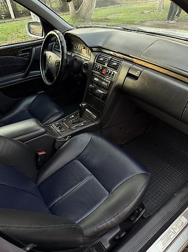 Mercedes-Benz: Mercedes-Benz E-Class: 2000 г., 4.3 л, Автомат, Бензин, Седан — 11