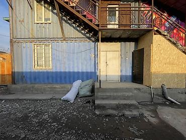 Продажа помещений свободного назначения: Продается коммерческое помещение 4 этажа, 450 м2 1-2 этажа швейный — 31