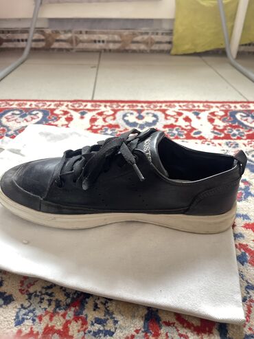 Кроссовки и спортивная обувь: Продается мужская обувь Макостны, кроссовки, ботасы, ботинки дешево at lalafo.kg — 8 Кроссовки и спортивная обувь: Продается мужская обувь Макостны, кроссовки, ботасы, ботинки дешево — 8