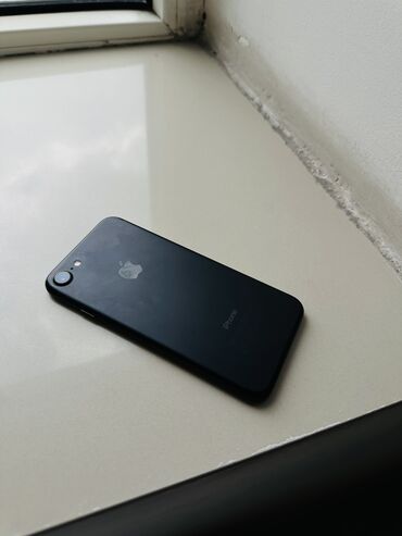 Apple iPhone: IPhone 7, Новый, 32 ГБ, Black Titanium, Чехол, 100 %