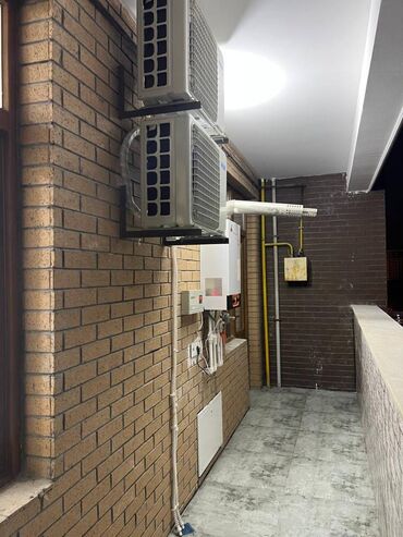 Uzunmüddətli kirayə mənzillər: 28 May metrosunun 5 deqiqelik mesafesinde Semed Vurgun bagi,Demir Yolu — 5