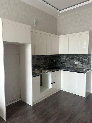 55 yaş tortu: Kuxna MDF panel parlaq korotkaya storona 1.55 sm dlinnaya 2.07sm i