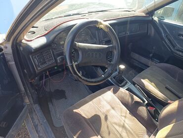 Audi: Audi 80: 1987 г., 1.8 л, Механика, Бензин, Седан