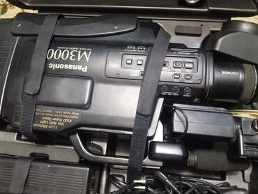 Videokameralar: Panasonic M300 VHS Video Kamera (VW-MH20 orijinal daşıma çantası ilə) — 10