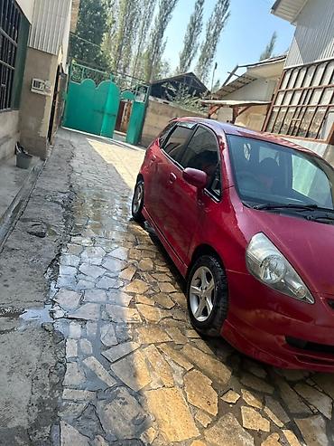 r13 17570: Honda Fit: 2005 г., 1.3 л, Автомат, Бензин, Хэтчбэк — 4