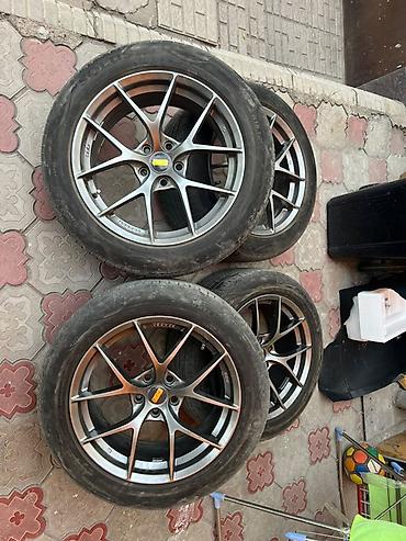 Шиналар жана дисктер: Дөңгөлөктөр монтажда 225 / 45 / R 18, Кыш, Колдонулган, Комплект, Жеңил унаалар, тешиктери - 5 — 1