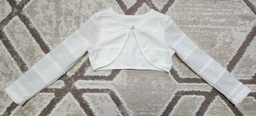 одежда для новорожденных: Балеро для девочки. На аозраст от 3-5 лет (до 120 см). В отличном