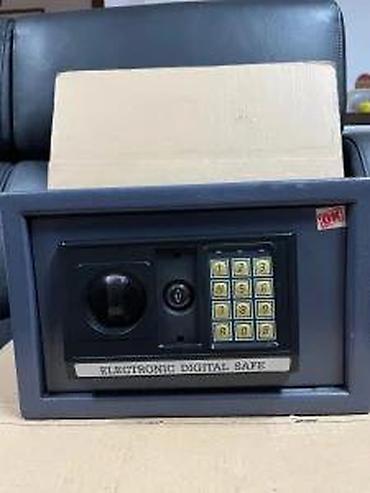 Ostali proizvodi za kuću: Elektronski sef – kompaktan kućni/kancelarijski model - Prednji panel — 10