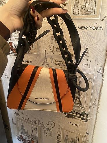 deri plas: Çiyin çantası, Charles & Keith, İşlənmiş — 2