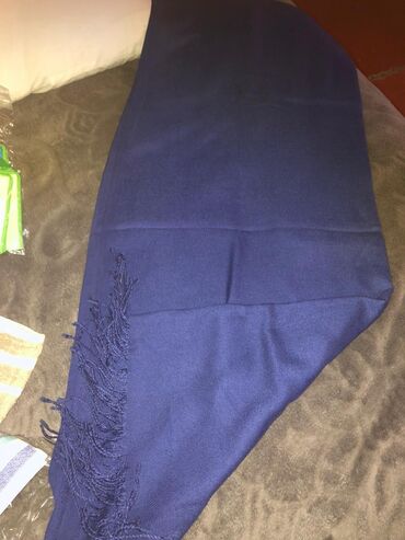 Hicab: Şərflər və şallar dəsti - Müxtəlif rəng və fakturalarda qadın — 10