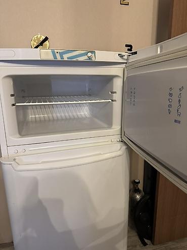 холодильники indesit: Холодильник Indesit, двухкамерный, белый - Классическая компоновка — 2