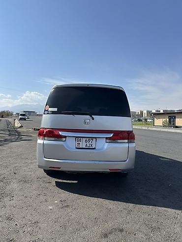 салон w202: Honda Stepwgn: 2006 г., 2 л, Автомат, Бензин, Минивэн — 5
