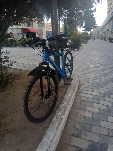 Şəhər velosipedləri: İşlənmiş Şəhər velosipedi 26", sürətlərin sayı: 7, Ünvandan götürmə, Pulsuz çatdırılma, Ödənişli çatdırılma — 2