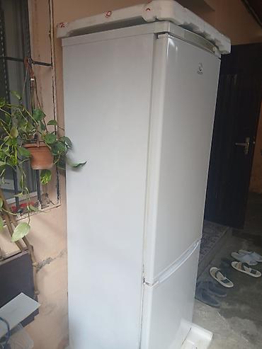 Soyuducular: Indesit ikiqapılı soyuducu - Rəng: ağ - Üst kamerada soyuducu bölmə — 1