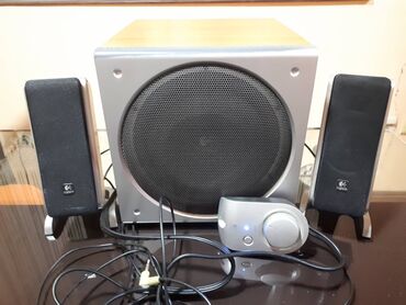 Zvučnici i stereo sistemi: Logitech Z4i (Slika 1. 2. 3. i 4. ) - 5000 dinara Odlican zvuk, nema — 4