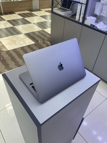Ноутбуки: Ноутбук, Apple, 16 ГБ ОЗУ, Apple M1, 13.3 ", Б/у, память SSD