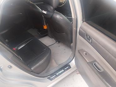 малолитражка машина: Toyota Prius: 2007 г., 1.5 л, Гибрид, Хэтчбэк — 3