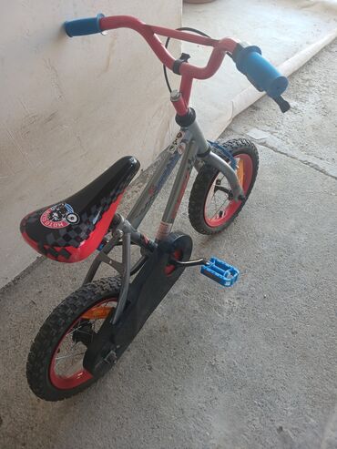 adidas velosipedi: İki təkərli Uşaq velosipedi Adidas, 24"