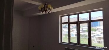 Otaqların satışı: Mənzil otağı – işıqlı və rahat planlama - Geniş pəncərəli otaq, şəhər — 1