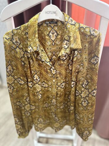 Блузки: Zara блузка из шелка, размер S