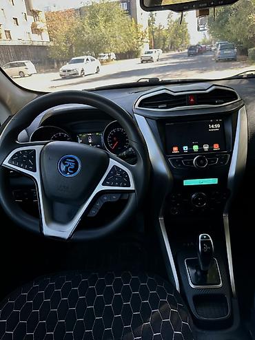 BYD: BYD Yuan: 2019 г., 0.1 л, Вариатор, Электромобиль, Кроссовер — 6