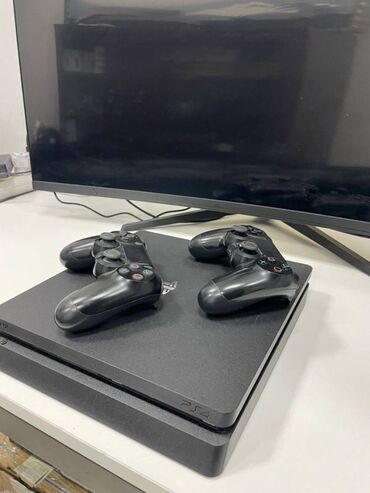 PS4 (Sony PlayStation 4): Sony PlayStation 4 Slim 500gb Консоль в отличном состоянии, пломбы на