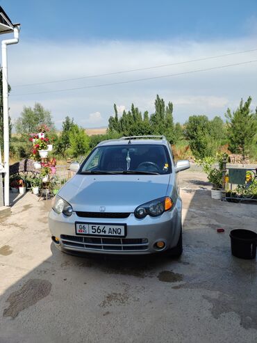 полики для авто бишкек цена: Honda HR-V: 2002 г., 1.6 л, Механика, Бензин, Универсал