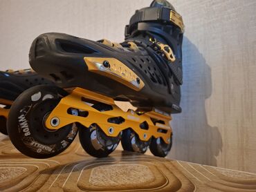 Roliklər: Şəhər sürüşü üçün inline konki (rolik) - Sərt xarici qəfəsli, iç — 8