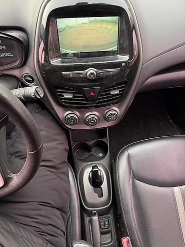 renault koleos: Chevrolet Spark: 2020 г., 0.1 л, Автомат, Бензин, Хэтчбэк — 6