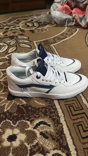 сумки дорожные на колесах: Кроссовки Vans (скейтбординг) - Модель: низкие кеды с классическим — 2