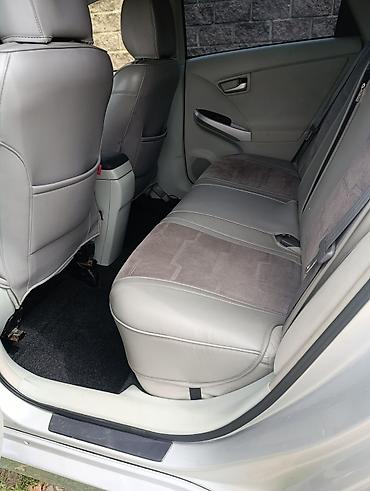 w124 4 2: Toyota Prius: 2014 г., 1.8 л, Автомат, Гибрид, Хэтчбэк — 8