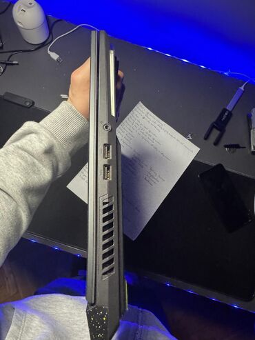 ASUS: ASUS ROG (Republic of Gamers) oyun noutbuku ( 3700 azn alınıb — 9