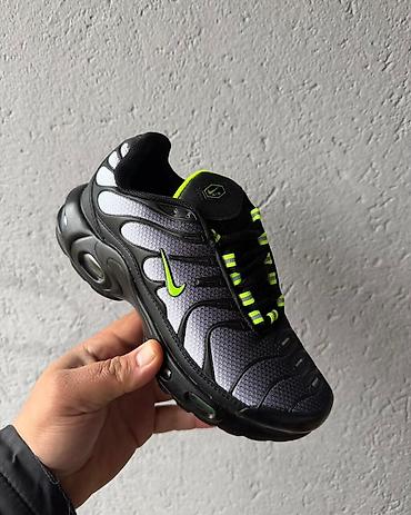 Patike: 01. NIKE Tn decije patike Veličine: 31, 32, 33, 33, 34, 35, 36 — 10