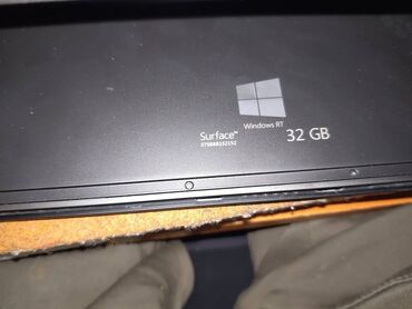 Tableti: Microsoft Surface 32gb sa punjacem baterija dobra dobro je ocuvan — 11