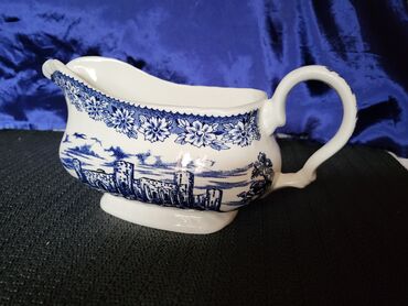 Činije: Sosijera nova engleska iz 70ih. Nova sosijera sve na njoj odsjaj od na lalafo.rs — 1 Činije: Sosijera nova engleska iz 70ih. Nova sosijera sve na njoj odsjaj od — 1