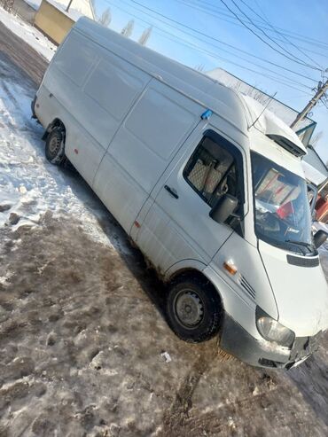 Легкий грузовой транспорт: Легкий грузовик, Б/у