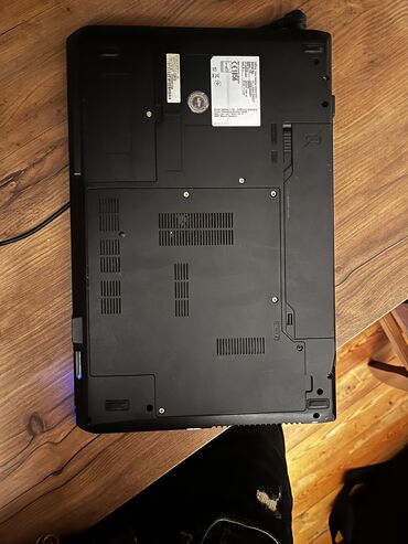 Digər noutbuklar və netbuklar: Intel Core i7, 8 GB, 15.6 " — 8